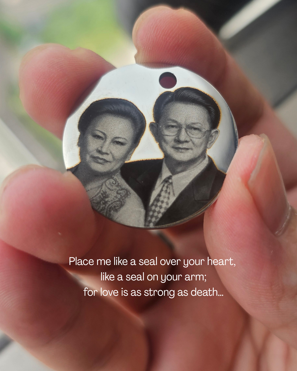 Custom Signature Necklace – Personalized Laser Engraved Pendant