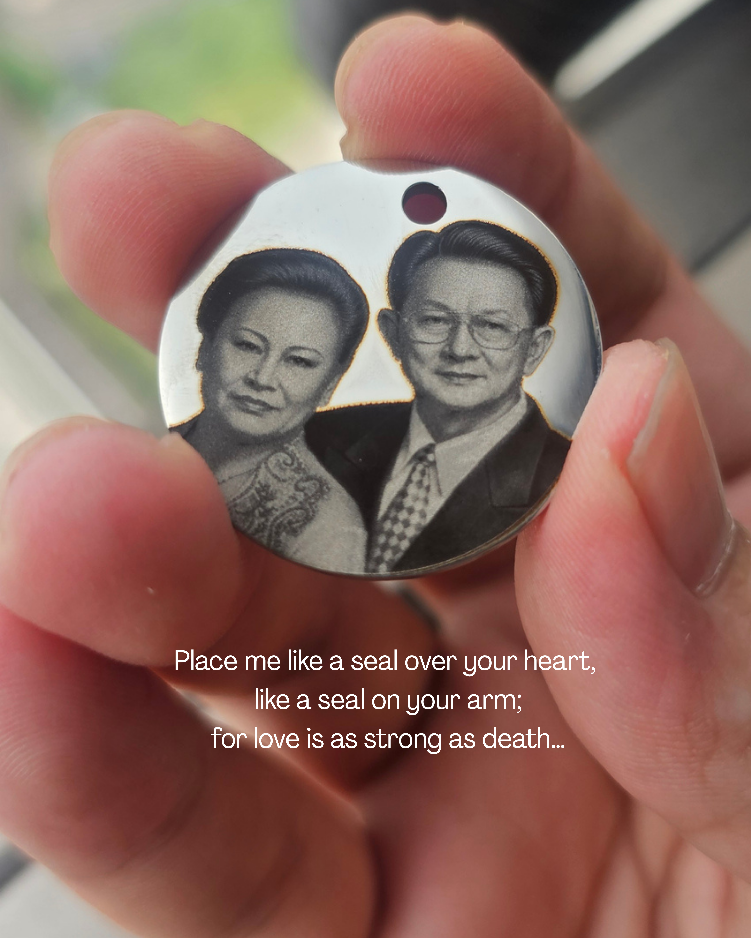 Custom Signature Necklace – Personalized Laser Engraved Pendant